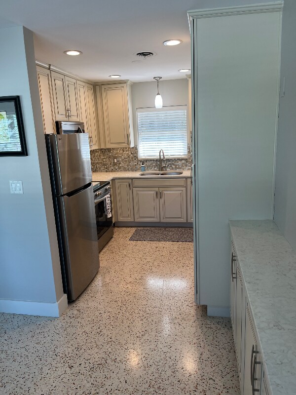 2088 Sunnyside Pl in Sarasota, FL - Building Photo - Building Photo