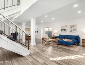 7558 N Vía De La Luna in Scottsdale, AZ - Building Photo - Building Photo