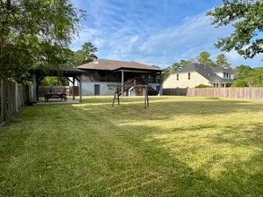 19990 Ravenwood Dr in Porter, TX - Building Photo - Building Photo