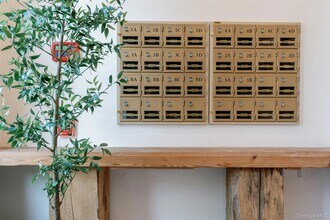 155 S River St in Troy, NY - Foto de edificio - Building Photo