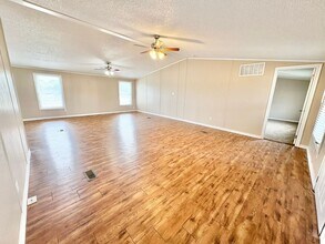 285 CR 112 in Burnet, TX - Building Photo - Building Photo