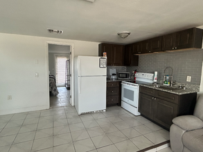 4739 Trouble Creek Rd in New Port Richey, FL - Building Photo - Building Photo