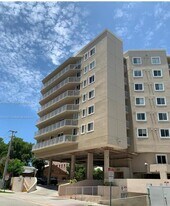 102 SW 6th Ave in Miami, FL - Building Photo