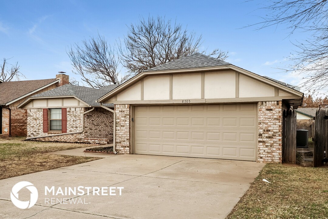 8705 NW 88th St in Oklahoma City, OK - Foto de edificio