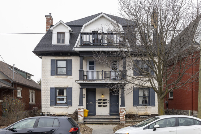 92 Marlborough Av in Ottawa, ON - Building Photo - Building Photo