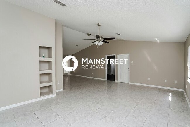 23249 Dover Dr in Land O Lakes, FL - Building Photo - Building Photo