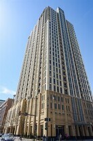 1250 S Michigan Ave in Chicago, IL - Building Photo