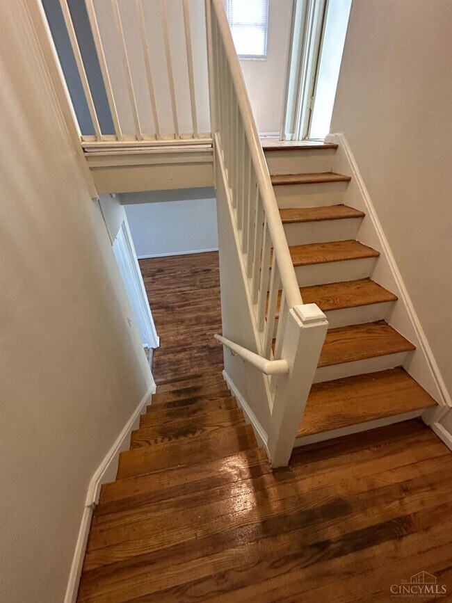19 Chalmers Ct in Cincinnati, OH - Building Photo - Building Photo