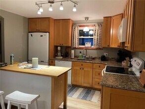 3 Henley St in Charlestown, RI - Building Photo - Building Photo