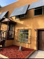 902 Boston Ave, Unit B