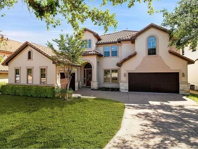 property at 1921 University Club Dr