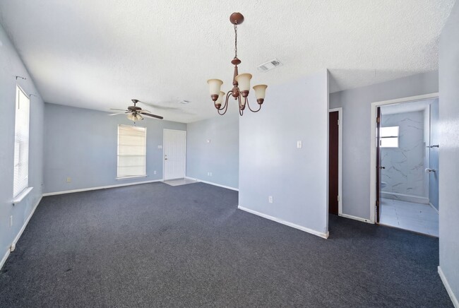 406 E 34th St in Houston, TX - Building Photo - Building Photo