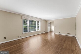 3867 Chesterbrook Rd in Arlington, VA - Building Photo - Building Photo