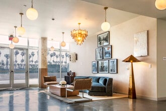 Crenshaw Lofts in Los Angeles, CA - Building Photo - Building Photo