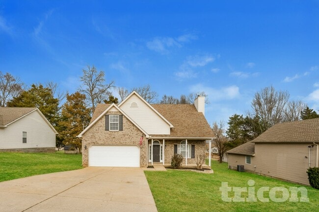 129 Mary Joe Martin Dr in La Vergne, TN - Foto de edificio - Building Photo