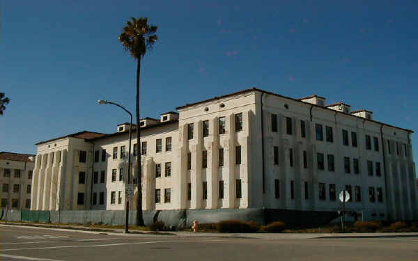 Villas at Hamilton in Novato, CA - Building Photo