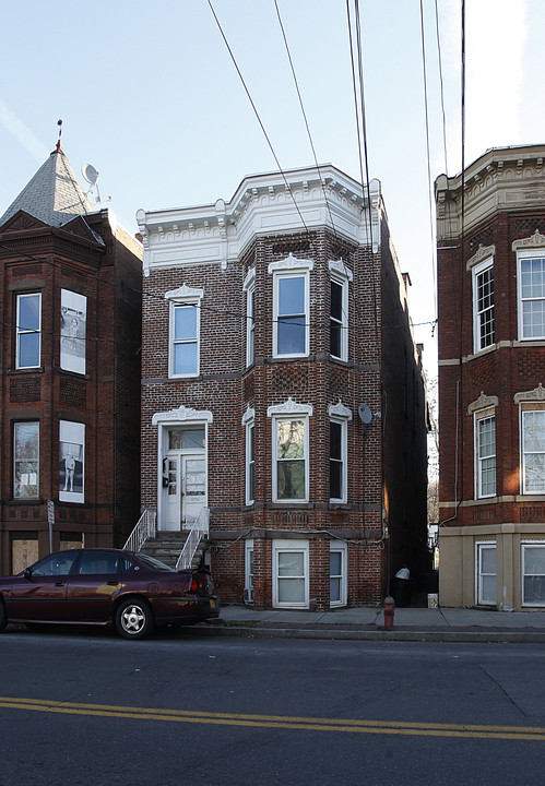 3330 6th Ave in Troy, NY - Foto de edificio