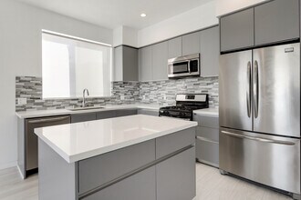 1431 Armacost Ave in Los Angeles, CA - Building Photo - Building Photo