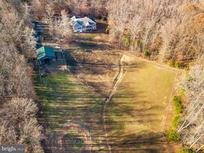 24900 Fox Run Ln in Hollywood, MD - Building Photo - Building Photo