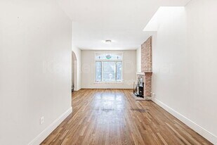 2418 N Clarkson St in Denver, CO - Building Photo