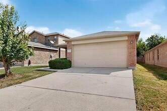 9120 Sun Haven Way in Fort Worth, TX - Building Photo - Building Photo