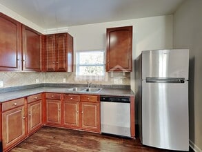 1018 Skillbeck Rd in Indian Trail, NC - Foto de edificio - Building Photo