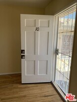 12717 Washington Pl in Los Angeles, CA - Building Photo