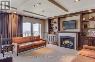 388 Prince of Wales Dr in Mississauga, ON - Building Photo - Building Photo