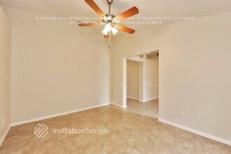 6705 Clair Shore Dr in Apollo Beach, FL - Foto de edificio - Building Photo