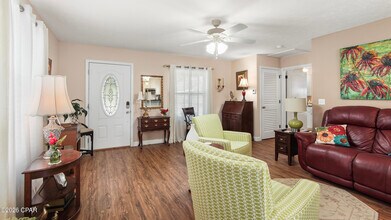 1600 W 12th St in Panama City, FL - Building Photo - Building Photo