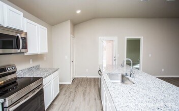 2005 Kenwood Ave in Lubbock, TX - Building Photo - Building Photo