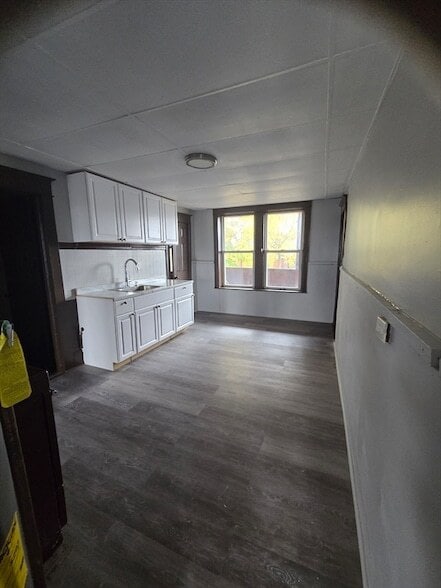 37 Clinton Ave, Unit 5R in Holyoke, MA - Building Photo - Building Photo