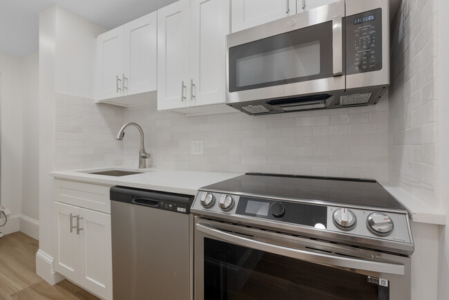 99 Saint Botolph St, Unit 7 in Boston, MA - Foto de edificio - Building Photo