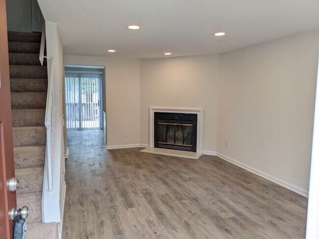 20609 Pruitt Ct in Gaithersburg, MD - Building Photo - Building Photo