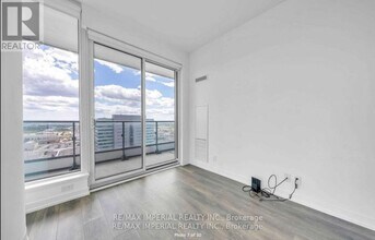 5 Buttermill Ave. in Vaughan, ON - Building Photo - Building Photo