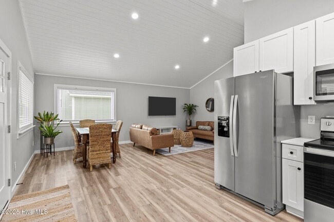 122 Long Pond Loop in Swansboro, NC - Building Photo - Building Photo
