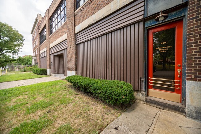 470 Brainard St, Unit 1 in Detroit, MI - Building Photo - Building Photo