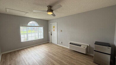 120 Coco Plum Dr-Unit -LO in Davenport, FL - Building Photo - Building Photo