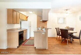 5740 N 59th Ave in Glendale, AZ - Foto de edificio - Building Photo