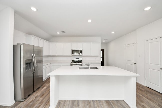 7319 Bridal Ranch Dr