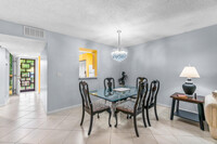 7341 Amberly Ln in Delray Beach, FL - Foto de edificio - Building Photo