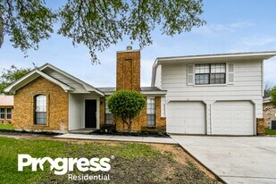 6210 Minuteman Ln in Arlington, TX - Building Photo