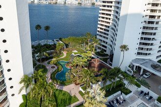 Williams Island 3000 in Aventura, FL - Building Photo - Building Photo