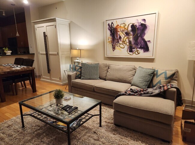 property at 1901 Post Oak Blvd