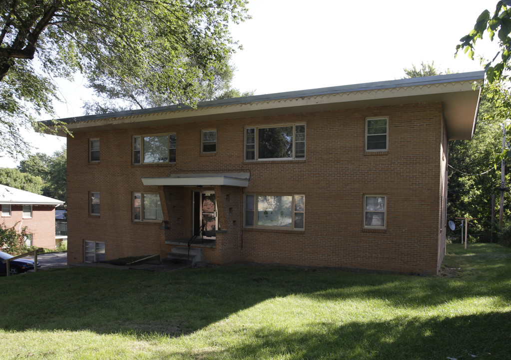 3023 S 107th Ave in Omaha, NE - Foto de edificio