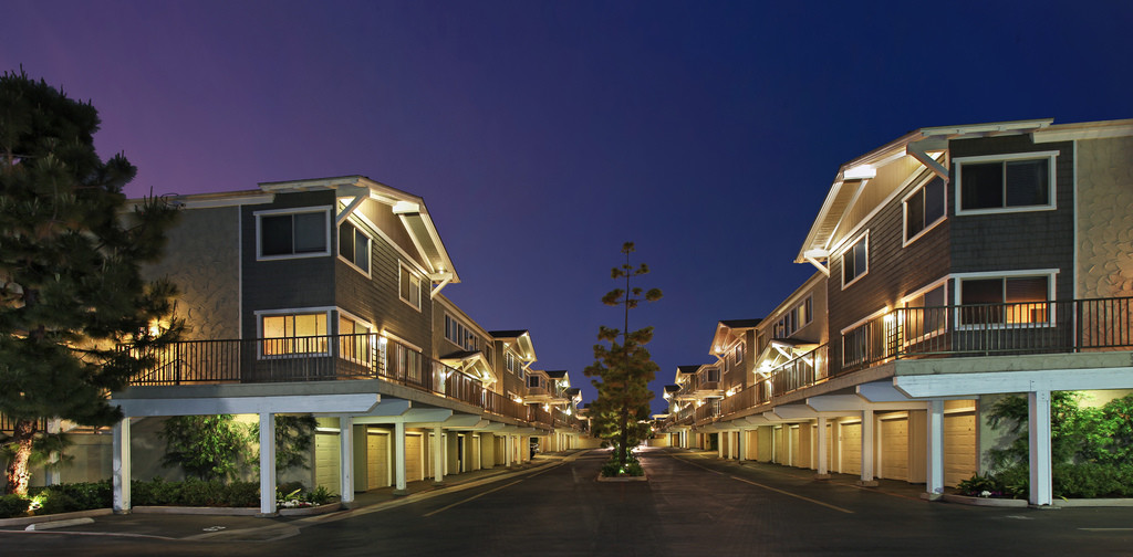 The Arbors of Carlsbad in Carlsbad, CA - Foto de edificio