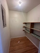327 M St, Unit 2 in Edwardsville, IL - Foto de edificio - Building Photo