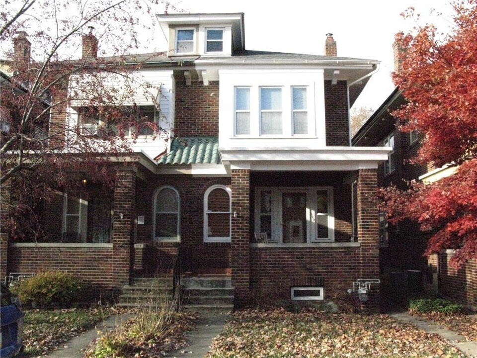 520 N Muhlenberg St in Allentown, PA - Foto de edificio