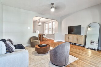 3547 N Albany Ave in Chicago, IL - Building Photo - Building Photo