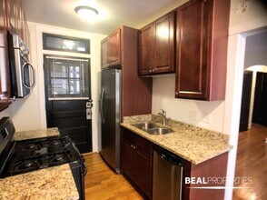 2102 W Ainslie St in Chicago, IL - Building Photo - Building Photo